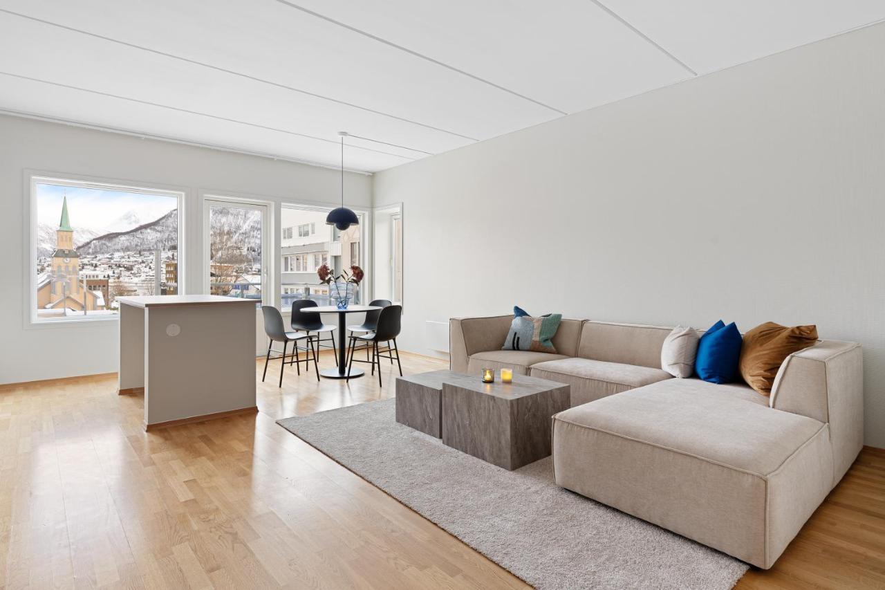 Downtown Apartment - The View Тромсьо Екстериор снимка
